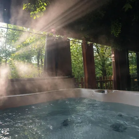 La Enchanteresse Jaktstuga