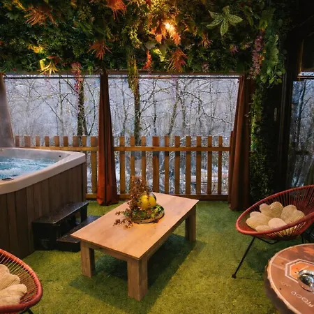 La Enchanteresse Jaktstuga