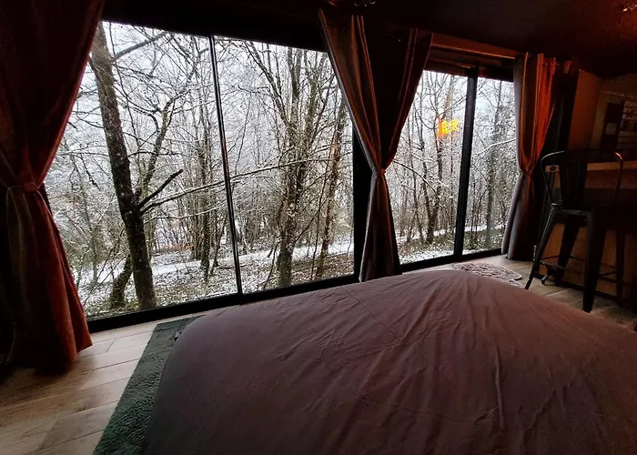 Lodge La Enchanteresse Illoud